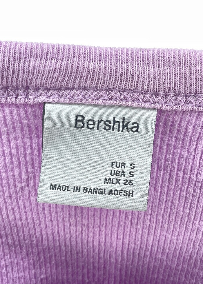Bershka T-shirt %70 İndirimli. - Görsel 4