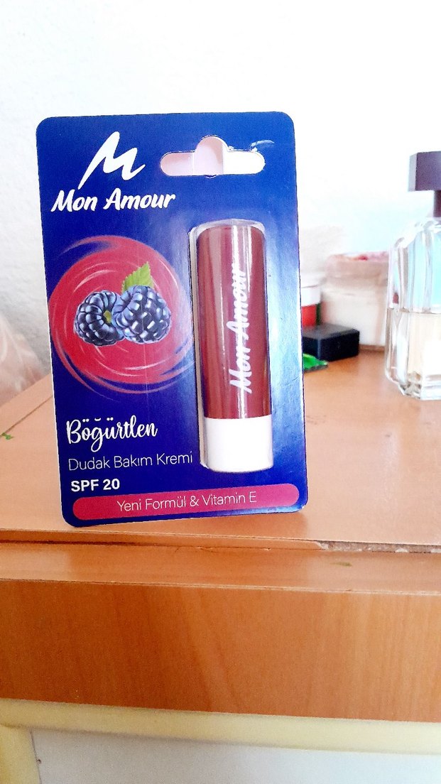 Mon Amour Böğürtlen Dudak Bakım Kremi SPF20 - Görsel 3