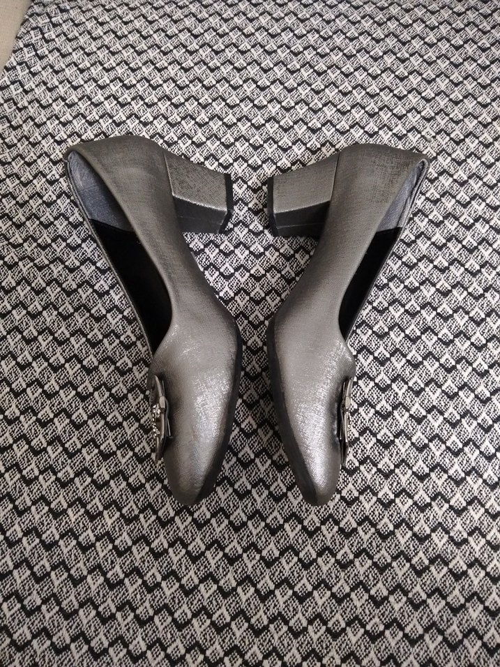 Gri Yılan Desenli Tokalı Kadın Topuklu Ayakkabı - Görsel 3