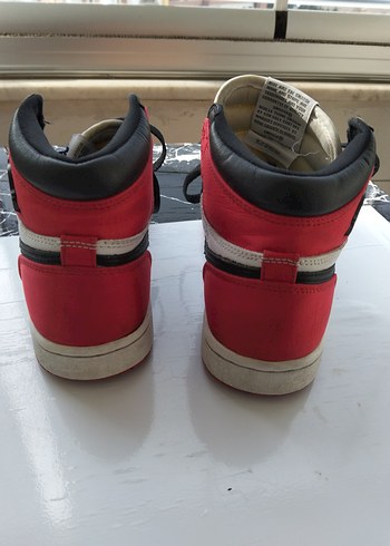 NİKE AİR JORDAN 1 RETRO HİGH SATİN BLACK BASKETBOL AYAKKABI - Görsel 4