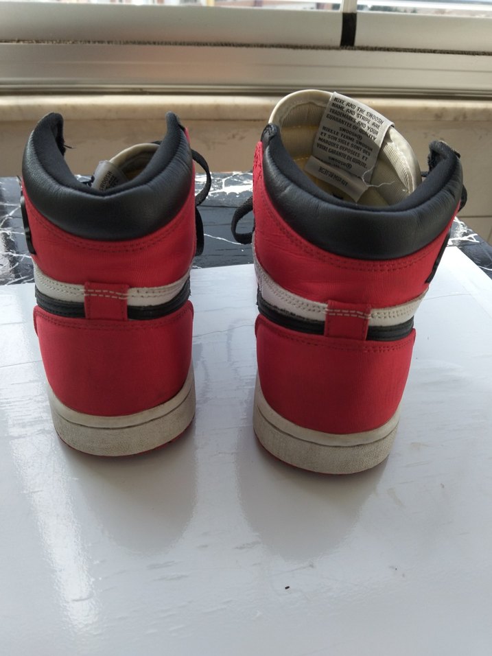 NİKE AİR JORDAN 1 RETRO HİGH SATİN BLACK BASKETBOL AYAKKABI - Görsel 4