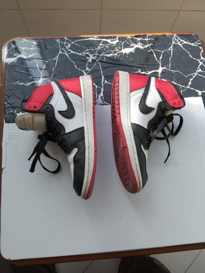 NİKE AİR JORDAN 1 RETRO HİGH SATİN BLACK BASKETBOL AYAKKABI - Görsel 3