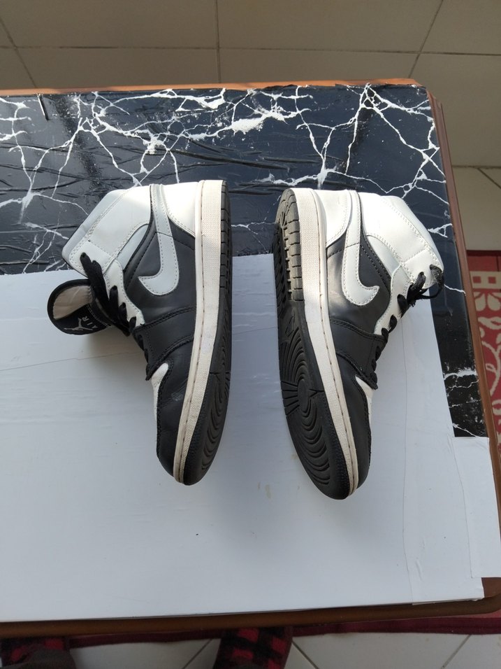 AİR JORDAN 1 MİD WHİTE SHADOW BASKETBOL AYAKKABISI - Görsel 3