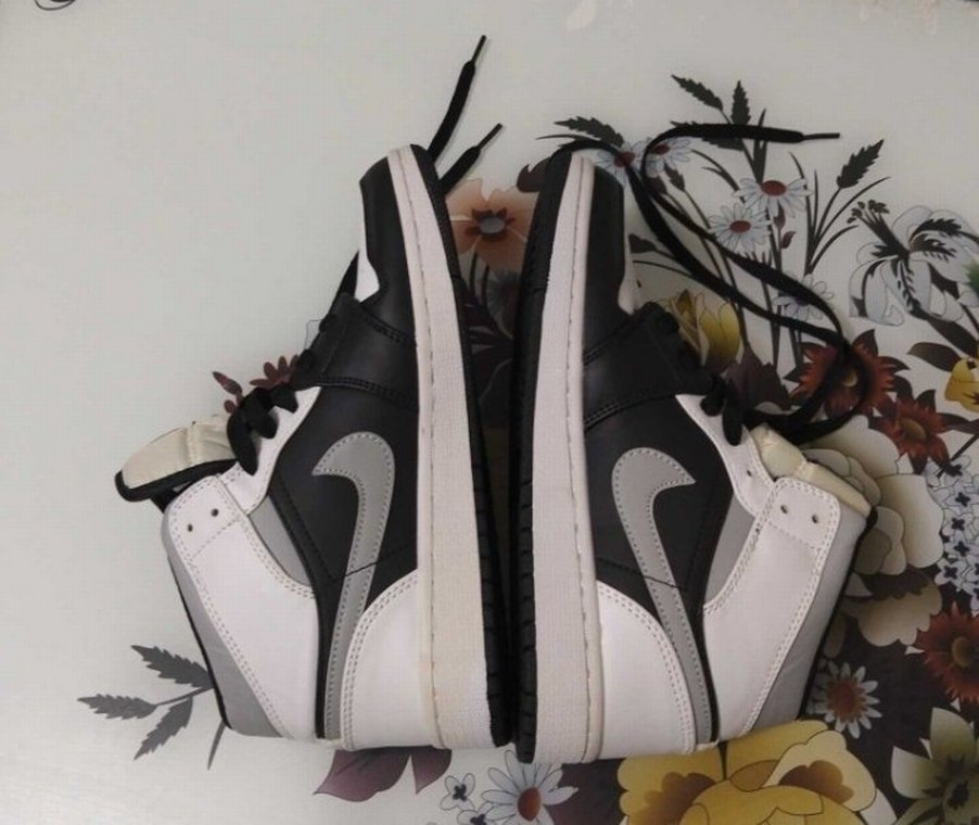Nike Air Jordan 1 Mid White Shadow Smoke Grey Basketbol Ayakkabı — görsel 4/12