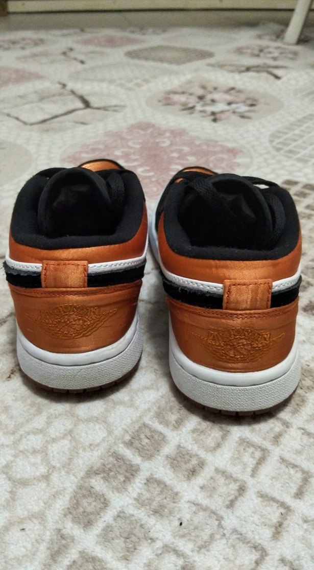 Nike Jordan 1 Low Satın Siyah-Beyaz Turuncu Sneaker — görsel 3/11