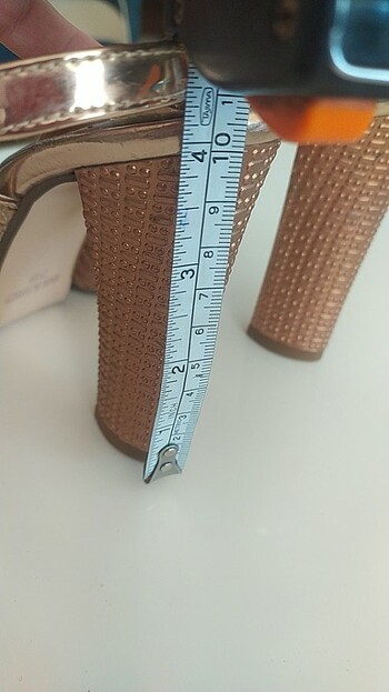 Gold topuklu ayakkabı  - Görsel 5