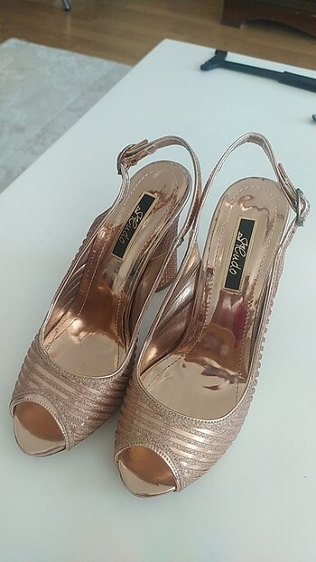 Gold topuklu ayakkabı  - Görsel 7
