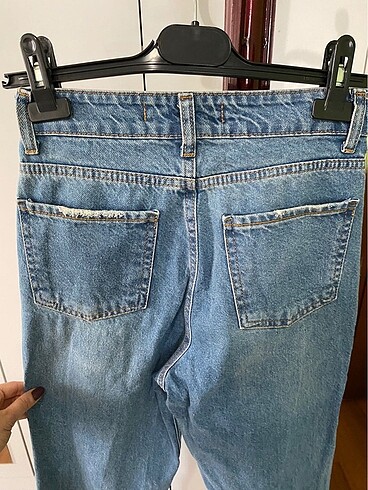 26 Beden mavi Renk Yüksek bel mavi mom jean