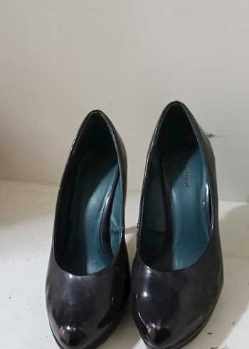 Siyah Minimalist Topuklu Stiletto