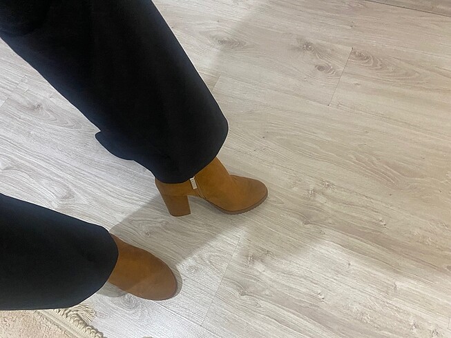 38 Beden kahverengi Renk Bershka 38 numara yepyeni kahve bot