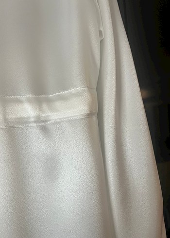 Uzun Beyaz V Yakalı Lohusa Sabahlığı - Görsel 5