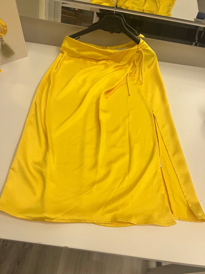 İpekyol Sarı Midi Kadın Drapeli Saten Etek - Görsel 2