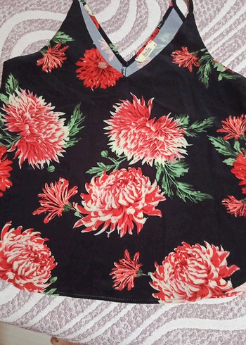 Çiçek Desenli V Yaka Kadın Bluz - Görsel 2