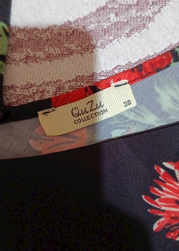 Çiçek Desenli V Yaka Kadın Bluz - Görsel 3