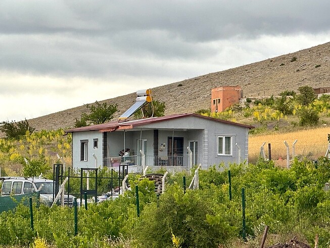 KAYSERİ?DE SIFIR 3+1 EVLİ 570 M2 ARSA