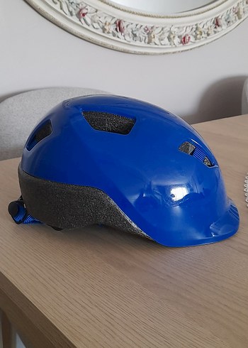 Mavi BTWIN Bisiklet Kaskı Velcro Bantlı piyasa değeri resmde var - Görsel 2