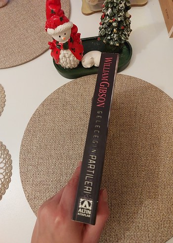 William Gibson - Geleceğin Partileri Romanı - Görsel 3