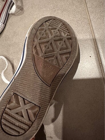 27 Beden beyaz Renk Orjinal converse çocuk ayakkabı