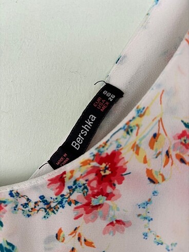 Bershka Çiçekli gömlek