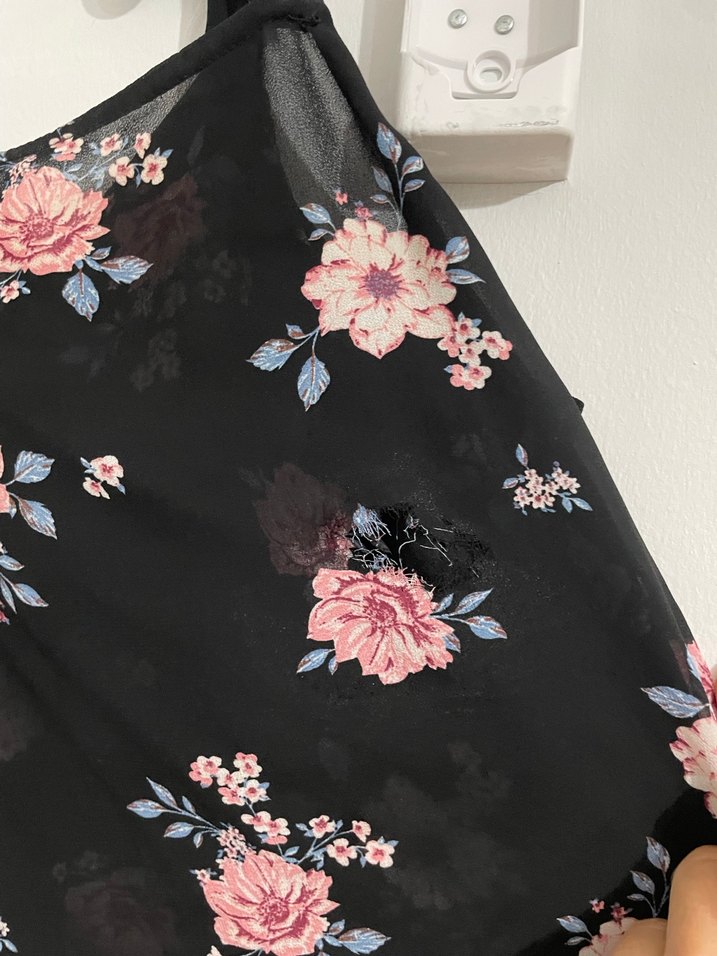 Çiçek Desenli bağlanabilir askılı  Bluz - Görsel 4