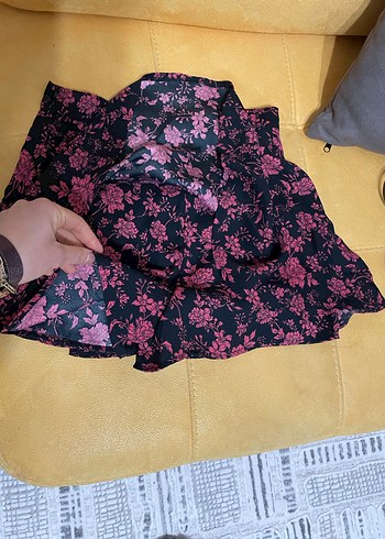 Çiçek Desenli Mini şort Etek - Görsel 3