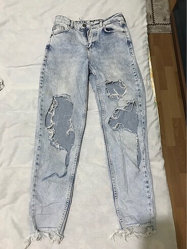 Yırtık Jean Pantolon - Görsel 2