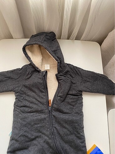 H&M bebek astronot tulum