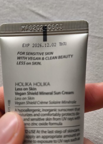 Holika Holika Vegan Shield Mineral Güneş Kremi SPF 50+ - Görsel 2