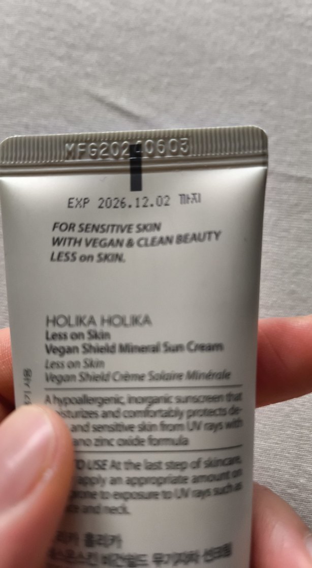 Holika Holika Vegan Shield Mineral Güneş Kremi SPF 50+ - Görsel 2