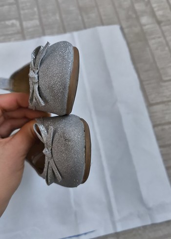 Kız Çocuk Gri Tokalı Babet Ayakkabı - Görsel 4