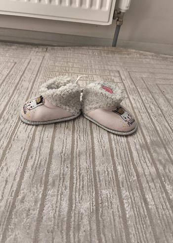 17 Beden Kız Çocuk Peluş Prenses Nakışlı Ev botu 17-18 numara