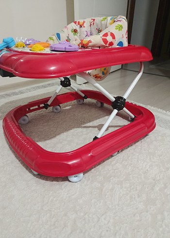 UniCaré Kırmızı Oyuncaklı Bebek Yürütücü - Görsel 2