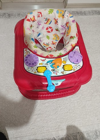 UniCaré Kırmızı Oyuncaklı Bebek Yürütücü - Görsel 3