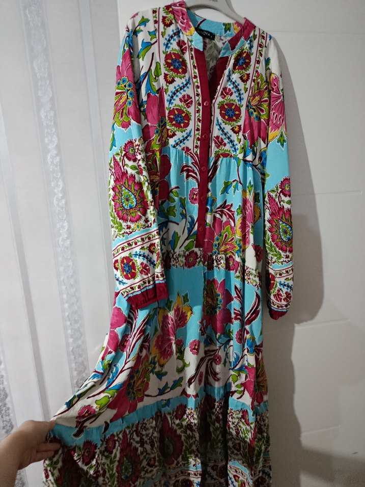 Çiçek Desenli Uzun Bohem Elbise - Görsel 5