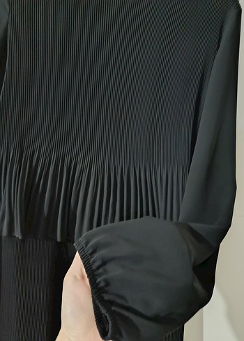 Siyah Piliseli Uzun Kollu şifon Elbise - Görsel 3