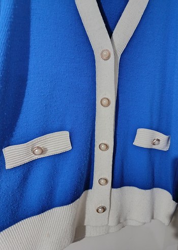 Mavi düğmeli Triko kadın hırka - Görsel 4