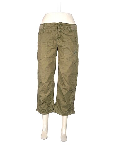 Nike Bermuda / Kapri %70 İndirimli.