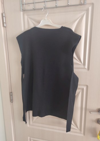 Siyah V Yaka Kadın Süveter - Görsel 3