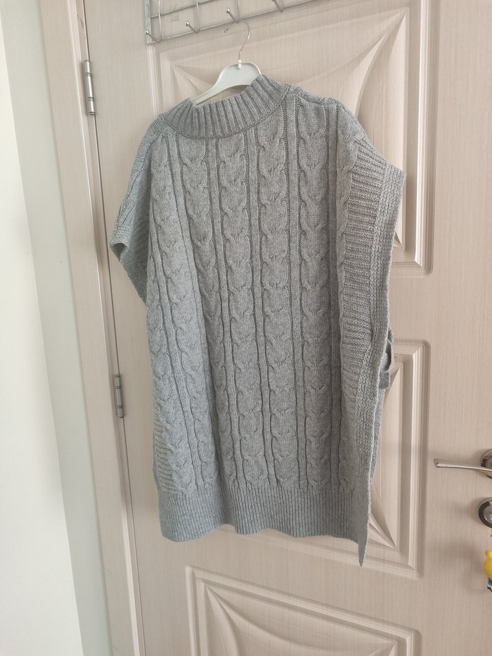 Gri V Yakalı Kadın Triko Süveter - Görsel 5