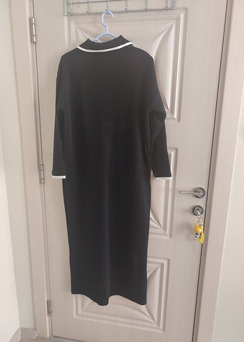 Siyah Uzun Kollu Düğmeli Kadın Elbise - Görsel 4