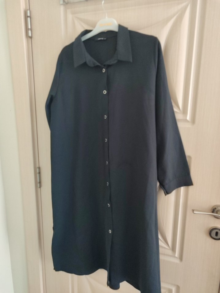 Düğmeli Siyah Uzun Kadın Tunik - Görsel 2