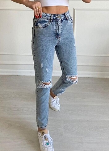 Yüksek Bel Yırtık Jean