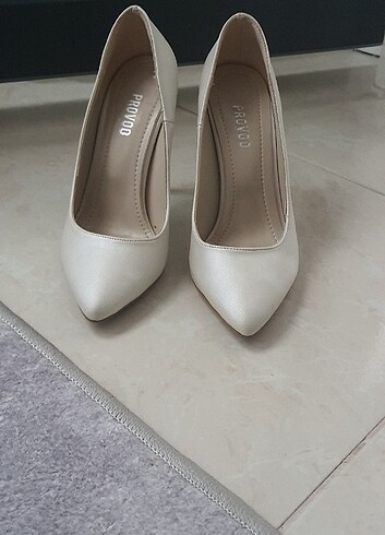 37 Beden beyaz Renk Kadın topuklu ayakkabı 