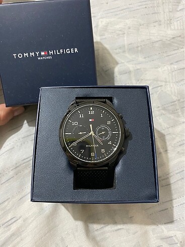 Tommy Hilfiger Saat