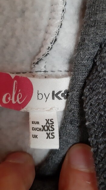 Xs beden kislik kapisonlu sweat - Görsel 4