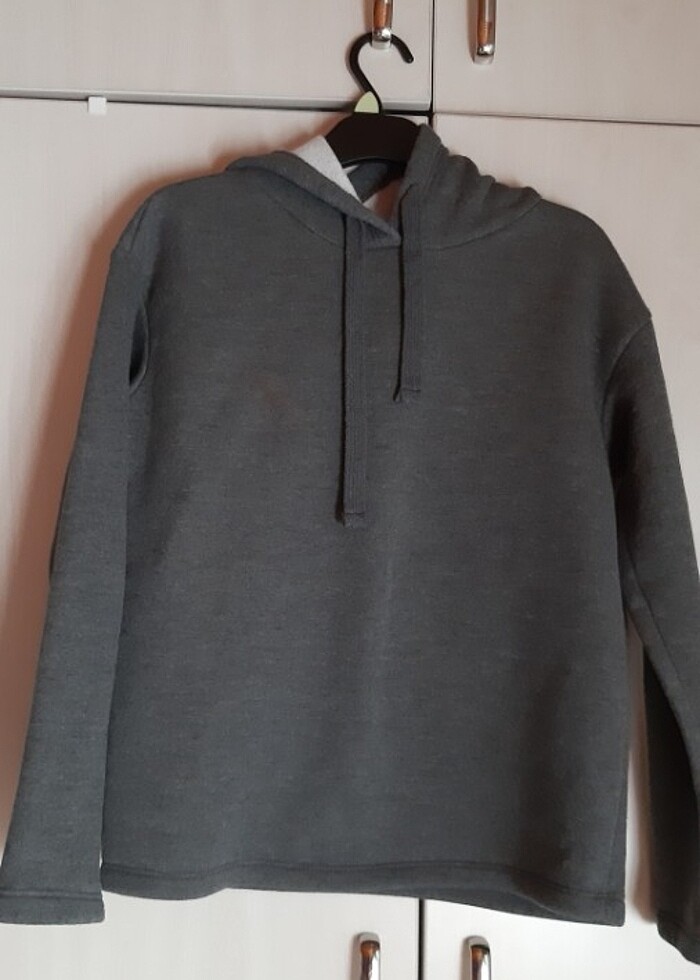 Xs beden kislik kapisonlu sweat - Görsel 3