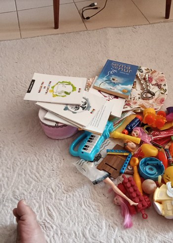 Abiye Renkli Çeşitli Oyuncak Seti