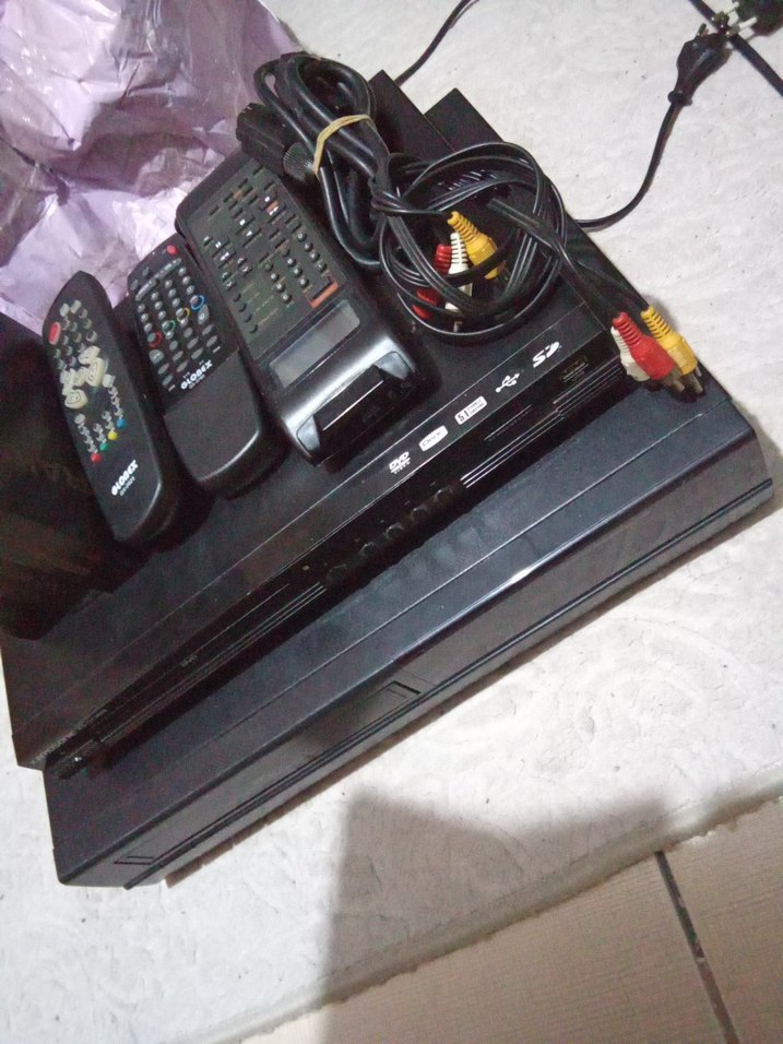 Çoklu Kumandalı Uydu Alıcısı Seti - Görsel 2