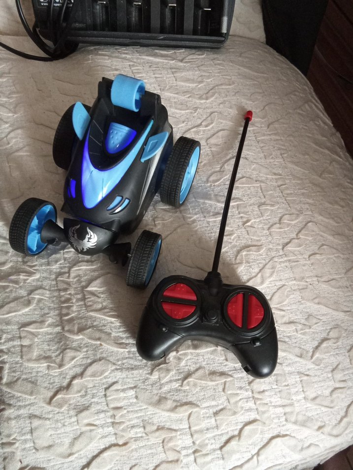 Uzaktan Kumandalı Siyah Oyuncak Araba - Görsel 3