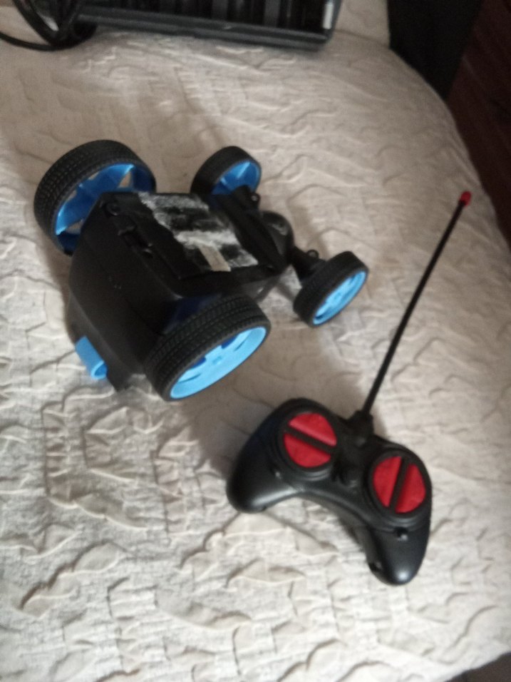 Uzaktan Kumandalı Siyah Oyuncak Araba - Görsel 2